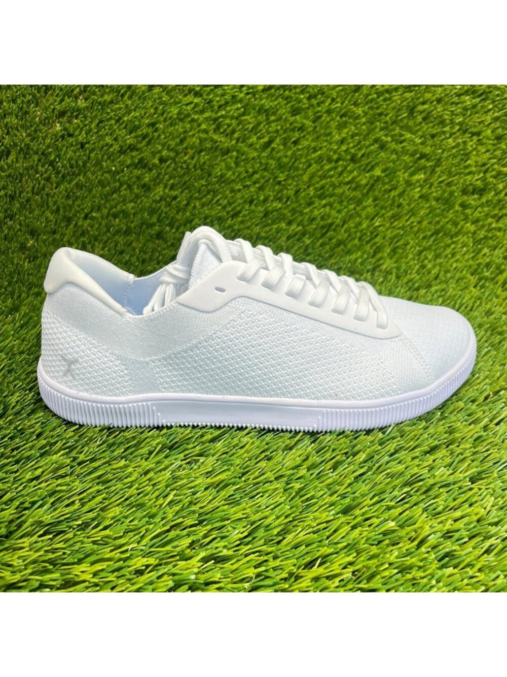 Flux Adapt Trainer White Mens Size 8 Womens Size 9 Barefoot Running Shoes